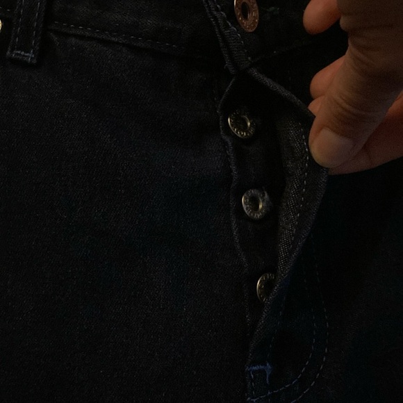 Vintage Tommy Hilfiger Belted Bell Canadian jeans size 30. Frayed bottom cuffs. - Picture 7 of 10